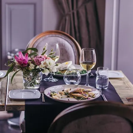 プリイェコ パレス *