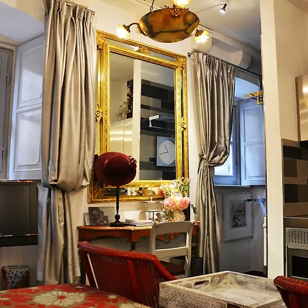 プリイェコ パレス