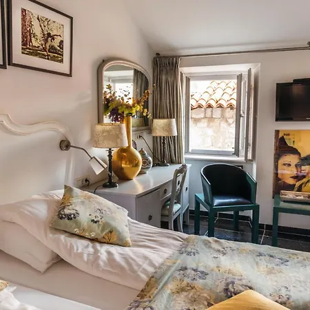 아파트 프리제코 팰리스 *