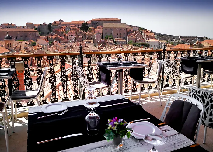 普利耶科宫殿酒店 公寓